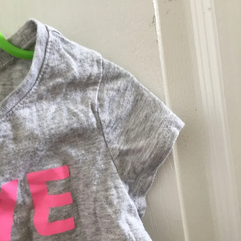 Girls the children’s place tee 5t